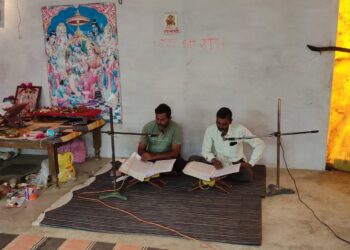 सगवा के हनुमान मंदिर में अखंड रामायण पाठ निरंतर चल रहा