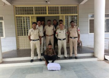 55 नशीली कफ सीरप कोरेक्स के आरोपी को पकड़ न्यायालय में किया पेश,,,