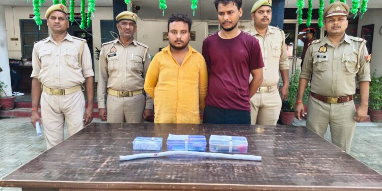 थाना तालग्राम पुलिस, एसओजी/सर्विलांस टीम की संयुक्त कार्यवाही में लूट की घटना में वांछित 02 बदमाश गिरफ्तार जिनके कब्जे से लूटा गया 1 जोडी पायल, 01 ओम का लॉकेट, 7000/- हजार रुपये व घटना मे प्रयुक्त वैगनआर कार बरामद ।