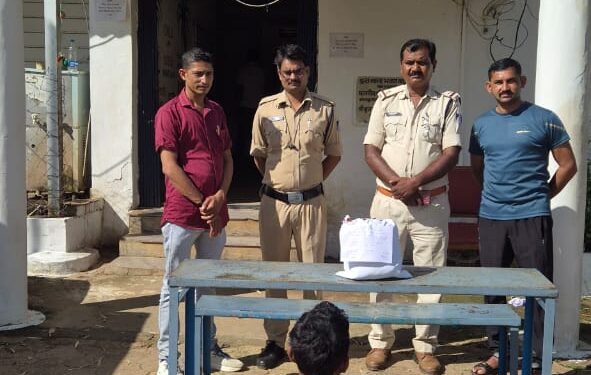 बड़वारा पुलिस ने दो गांजा तस्करो को गिरफ्तार कर की अवैध मादक पदार्थ गांजा की बड़ी कार्यवाही
