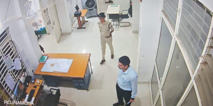 *पुलिस अधीक्षक अभिनय विश्वकर्मा  ने थाना रीठी का औचक निरीक्षण कर पुलिसिंग की व्यवस्था पर दिए आवश्यक निर्देश*
