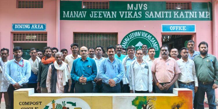 प्राकृतिक खेती रासायनिक खेती एवं जैविक खेती का विकल्प – ग्राम बिजोरी बड़वारा में प्रशिक्षण कार्यक्रम का हुआ आयोजन