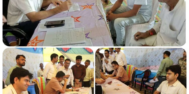 कलेक्टर श्री यादव ने हरदुआ कुडो में सुनी 56 ग्रामीणों की समस्यायें अधिकारियों को दिए त्वरित निराकरण के निर्देश