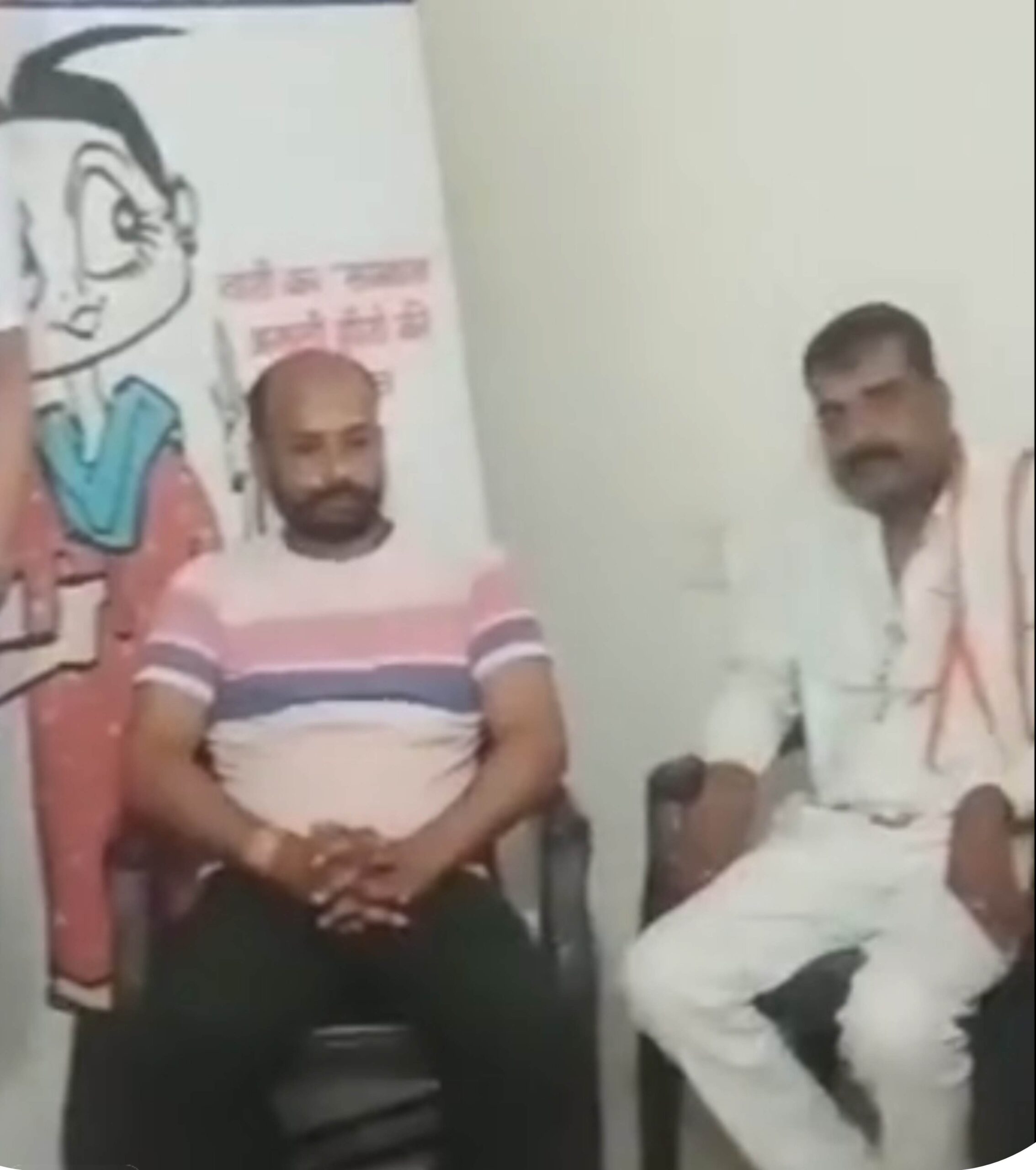 समिति प्रबंधक को मूंग खरीदी फीडिंग के नाम पर एक लाख की रिश्वत लेते सागर लोकायुक्त पुलिस कार्रवाई की गई है