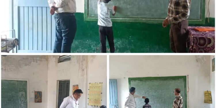 *एडीएम श्री सिंह द्वारा विद्यार्थियो से लिखाकर एवं डीपीसी द्वारा छात्रों से पढ़वाकर परखी गई शैक्षणिक गुणवत्ता*