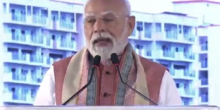 प्रधानमंत्री नरेंद्र मोदी ने सांसदों के लिए 184 नवनिर्मित टाइप-VII बहुमंजिला फ्लैटों का उद्घाटन किया।