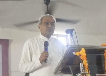 रीवा से भाजपा सांसद जनार्दन मिश्रा ने बड़ा खुलासा करते हुए बताया कि वोटर लिस्ट धाधली में रीवा सबसे बड़ा उदाहरण है जहां एक कमरे में 1000 वोट 1100 वोट निकले थे इसकी जाँच उन्होंने खुद की थी।
