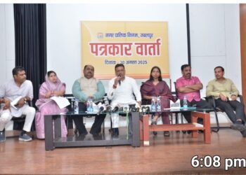 *शहर में आपदा प्रबंधन अंतर्गत बाढ़ नियंत्रण एवं रोकथाम हेतु नगर निगम जबलपुर को मिली 222 करोड़ की स्वीकृति*  *आगामी 18 माह में शहर के नागरिकों को जलप्लावन की समस्या से हमेशा के लिए मिलेगी मुक्ति – महापौर*