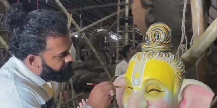 प्रेमानंद जी महाराज स्वरूप गणेश भगवान की मूर्ति..video देखे