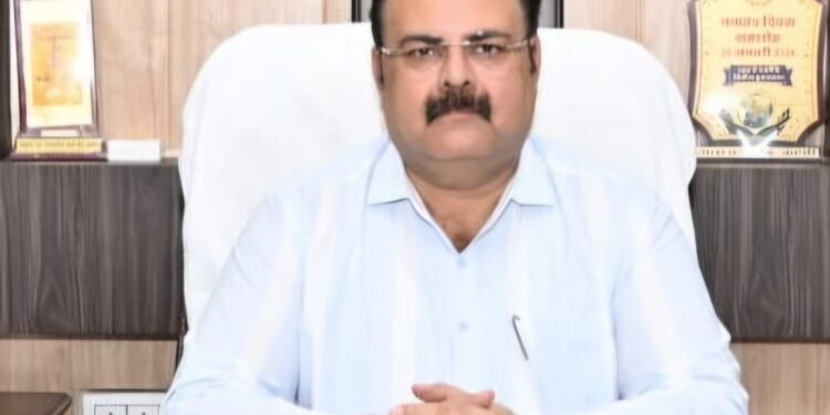 हर घर तिरंगा, हर घर स्वच्छता अभियान की व्यवस्थाओं हेतु निगमायुक्त ने अधिकारियों को सौंपे दायित्व