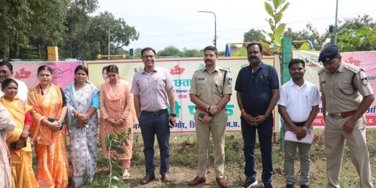 कैमोर में सेवा पखवाड़ा अंतर्गत नमो पार्क में पौधरोपण
