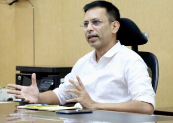 संपूर्ण जिले में मदिरा का क्रय विक्रय एवं परिवहन पूर्णत: प्रतिबंधित रहेगा === 01 अक्टूबर 2025 को संपूर्ण दिवस के लिये दमोह जिले में शुष्क दिवस घोषित