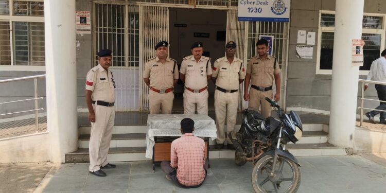 दिनांक 11/09/2025 को गुरुधाम कॉलोनी वार्ड क्रमांक 01 मैहर रोड बरही में हुई चोरी का बरही पुलिस ने किया खुलासा।