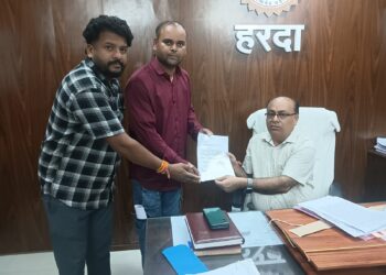 कुचबंधिया समाज द्वारा कलेक्टर को रक्षा पट्टी के नाम सोपा ज्ञापन