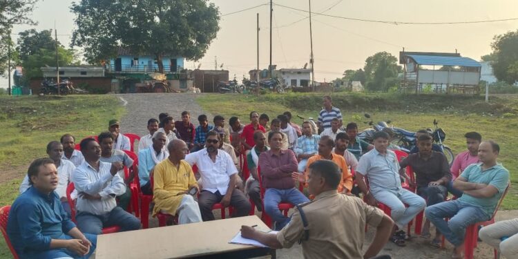 सिलौंडी चौकी में शांति समिती की बैठक में हुआ निर्णय समारोह में डी जे में अश्लील गाने बजाने टेंट वाले पर होगी कड़ी कार्रवाई