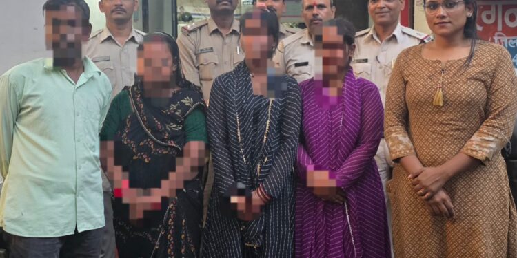 *आपरेशन मुस्कान के तहत अपर्हत बालिका एंव गुमशुदा बालिका को थाना रंगनाथ नगर की पुलिस ने किया दस्तयाब*