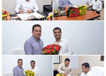 *नवपदस्थ निगमायुक्त रामप्रकाश अहिरवार ने ग्रहण किया पदभार*  *समूहिक सहयोग और समन्वय के साथ शहर का सर्वांगीण विकास और नागरिक सुविधाओं में विस्तारीकरण रहेगी पहली प्राथमिकता – निगमायुक्त*  *शासन की सभी योजनाओं की जानकारी पात्र हितग्राहियों तक पहुॅंचाने का भी रहेगा लक्ष्य*  *बुनियादी सुविधाओं सड़क, पानी, बिजली और स्वच्छता पर भी रहेगा विशेष फोकस – निगमायुक्त रामप्रकाश अहिरवार*
