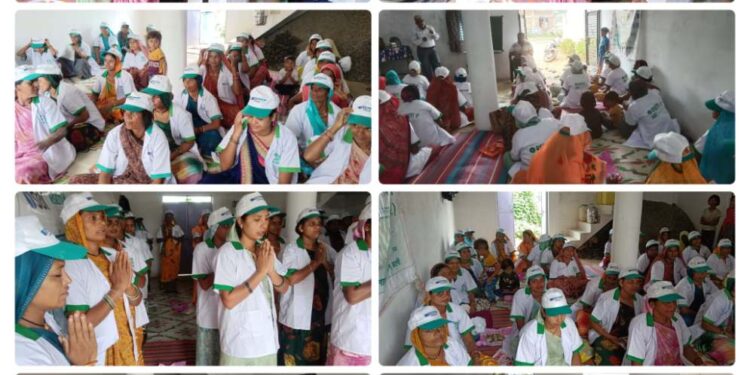 महिलाओं को कृषि उद्यमी का प्रशिक्षण दिया गया।