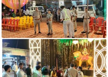 आंकाक्षा चतुर्वेदी ने पंडालों का किया निरीक्षण, शांति व सुरक्षा को लेकर की चर्चा