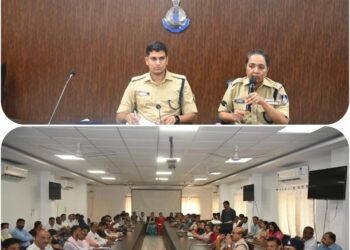 गरबा आयोजकों की ली गयी बैठक दिये गये व्यवस्था के सम्बंध में निर्देश