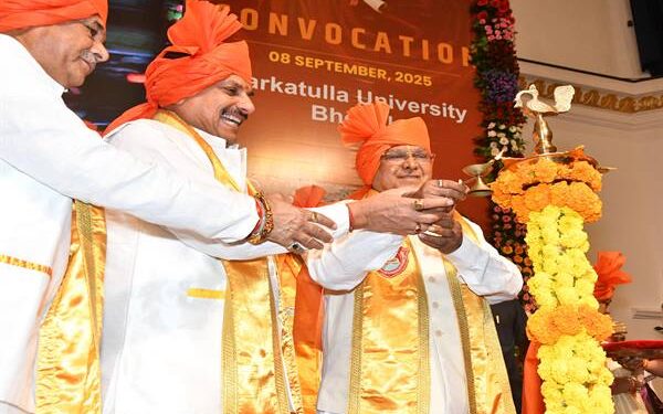 माता-पिता, गुरुजनों के योगदान के प्रति हमेशा रहें कृतज्ञ राज्यपाल श्री पटेल