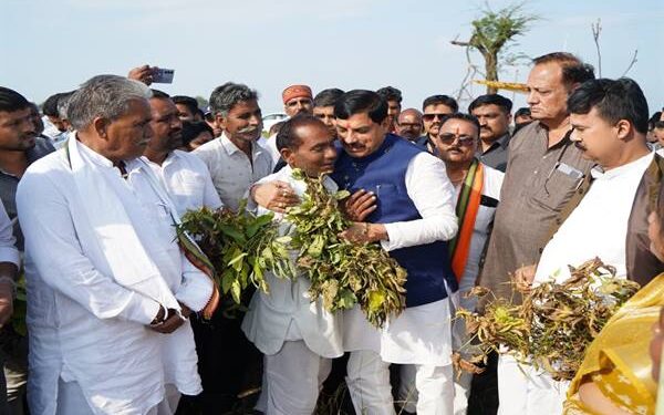 किसान चिंता न करें प्रभावित हर खेत का होगा सर्वे : मुख्यमंत्री डॉ. यादव