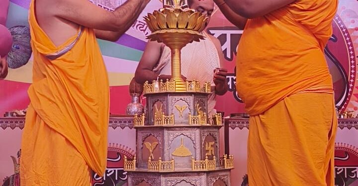  *”उत्तम तप धर्म पर चर्चा: आत्मा की शुद्धि और मोक्ष”* *”दशलक्षण पर्व के सातवें दिन: उत्तम तप की महत्ता”*  *”मुनिश्री पदम सागर जी महाराज की प्रवचन: उत्तम तप”*