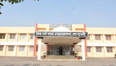 मेसर्स शिवा ट्रेडिंग कम्पनी के मालिक आत्माराम विधवानी को औषधि एवं प्रसाधन सामग्री अधिनियम 1940 के तहत दोषी पाया गया और उन्हें सजा सुनाई गई। आइए जानते हैं क्या था पूरा मामला ¹: