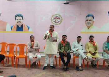 गर्व से कहो,स्वदेशी” आत्मनिर्भर भारत संकल्प अभियान से गूंजा स्वदेशी संकल्प..! “मोदी सरकार की उपलब्धियों पर हुई विस्तृत चर्चा”