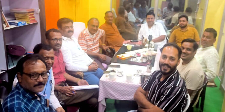 श्रीराम सेवा समिति की बैठक संपन्न, समिति का पुनर्गठन हुआ  उत्साह,उल्लास एवं भव्यता के साथ आयोजित होगा दीपदान कार्यक्रम
