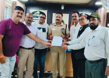 जिला लघु उद्योग संघ नर्मदापुरम ने अवैध शराब बिक्री पर कार्यवाही को लेकर सौंपा ज्ञापन..