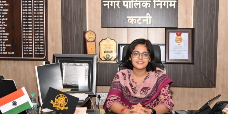 *सीएम हेल्पलाइन के निराकरण की जारी रैंकिंग में नगर निगम कटनी ए ग्रेड में शामिल*