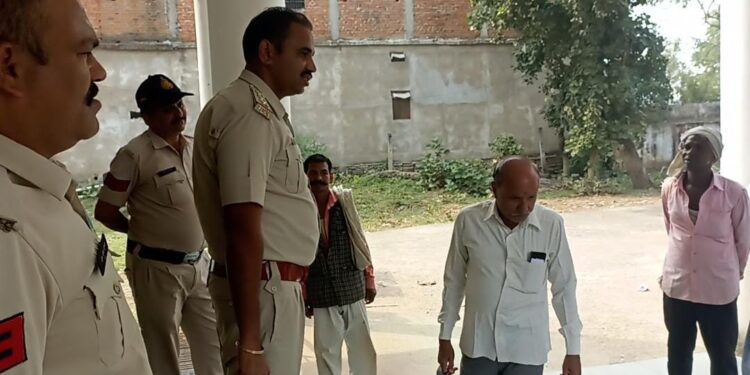 अवैध शराब बिक्री को लेकर पुलिस को सोपा ज्ञापन,,दी चक्काजाम करने की चेतावनी,,