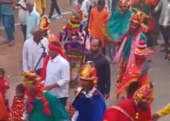 यदुवंशियों ने निकाली शानदार दीवाली नृत्य की शोभायात्रा,,