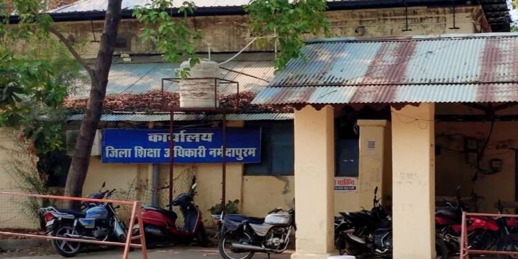शालेय क्रिकेट प्रतियोगिता सत्र 2025 – 26 हेतु बालक अंडर 14 की चयनित जिला सूची पर उठे गंभीर सवाल,12 खिलाड़ी नर्मदापुरम से…!