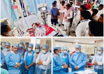 *उप मुख्यमंत्री श्री शुक्ल ने नागपुर में उपचाररत बच्चों और अभिभावकों से मिले*  *परिजनों और अभिभावकों को बंधाया ढांढस*  *स्वास्थ्य की सतत निगरानी करने और सर्वोत्तम स्वास्थ्य सेवा मुहैया कराने के निर्देश*