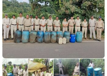 *आबकारी विभाग की कार्रवाई में 7.4 टन महुआ लाहन नष्ट, 60 लीटर हाथ भट्टी मदिरा जब्त*  *किसी भी स्थान पर गैस सिलेंडर से अवैध शराब बनाने का मामला नहीं पाया गया*