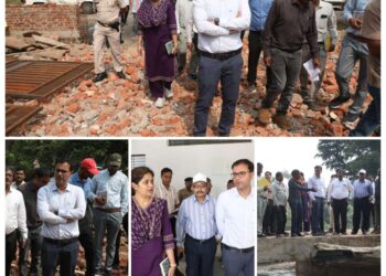 🏗️ कलेक्टर आशीष तिवारी ने किया ढीमरखेड़ा क्षेत्र के निर्माण कार्यों का निरीक्षण — गुणवत्तापूर्ण एवं समयसीमा में कार्य पूरे करने के निर्देश