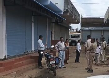 देखे VIDEO स्वास्थ्य विभाग बीएमओ रानी वर्मा की बड़ी कार्रवाई झोला छाप क्लीनिक सील*