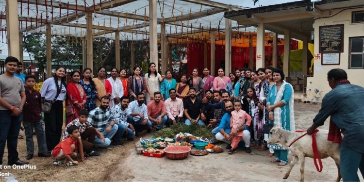 *गोपाष्टमी पर्व पर कटनी ब्लड डोनर एंड वेलफेयर सोसाइटी द्वारा गौसेवा कार्यक्रम आयोजित*