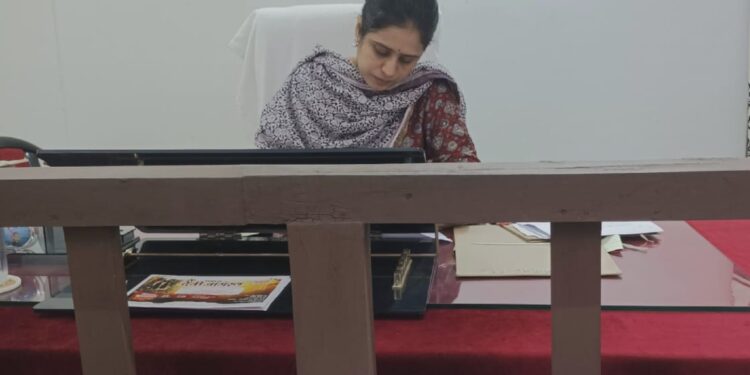 नियम विरुद्ध सोलर लाइट खरीदी में बड़ी कार्रवाई की तैयारी — बहोरीबंद की 10 ग्राम पंचायतों पर 22.36 लाख की वसूली का आदेश संभावित सुश्री हरसिमरनप्रीत कौर ने सख्त रुख अपनाया
