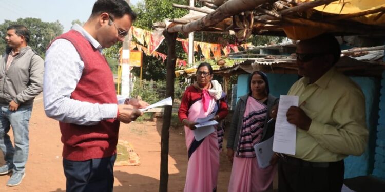 कलेक्टर की निगरानी में बेहतरीन प्रदर्शन, मतदाता सूची पुनरीक्षण में चमके कटनी के बीएलओ