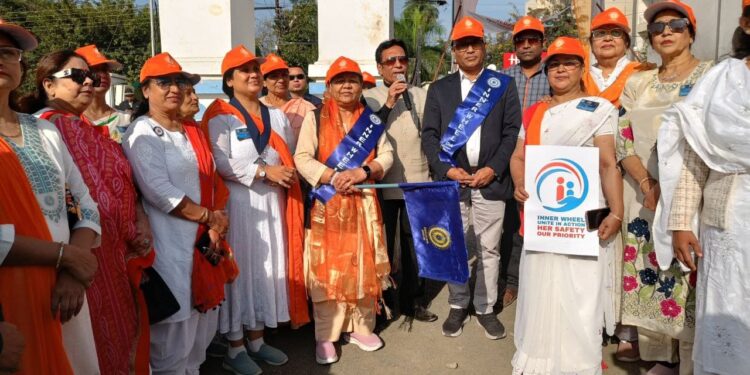 इनर व्हील क्लब का “ऑरेंज वेव वॉकथॉन” संपन्‍न*