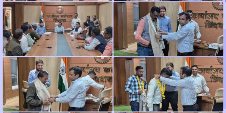 उत्कृष्ट कार्य करने वाले 9 बीएलओ हुए सम्मानित मतदाता सूची के विशेष गहन पुनरीक्षण के अंतर्गत 15 दिवस से भी कम समय में पूर्ण किया 100 % डिजिटाइजेशन का कार्य
