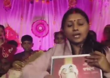 जयमाला पड़ने ही वाला था कि दूसरी वाली आ गयी ढोल नगाड़े सब बन्द हो गए, बाराती,घराती सब सन्न हो गए। देखे वायरल  VIDEO