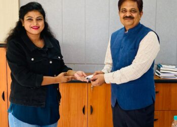 MP NEWS CAST