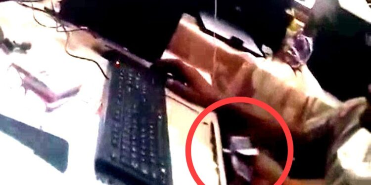 सरकारी तंत्र में ,,बढ़ती पैसों की भूख’ कई विभागो तक फैला भ्रष्टाचार का जाल