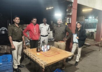 अवैध शराब पर आबकारी विभाग की बड़ी कार्रवाई, भारी मात्रा में लाहन व मदिरा जब्त*