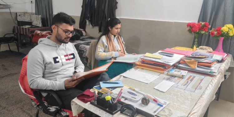 *सीनियर कन्या छात्रावास पांढुर्णा का निरीक्षण, व्यवस्थाओं की गहन जांच*