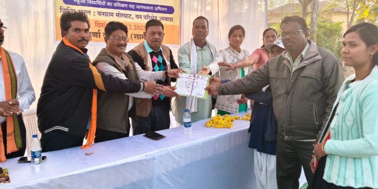 *स्कूली विद्यार्थियों का एक दिवसीय प्रशिक्षण सह जागरूकता शिविर संपन्न*